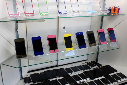 Electronics Repair Shop «Cell Spot Cell Phone Repair», reviews and photos, 1622 Edinger Ave E, Tustin, CA 92780, USA