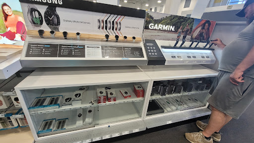 Electronics Store «Best Buy», reviews and photos, 12765 Harper Village Dr #160, Battle Creek, MI 49014, USA