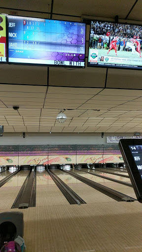 Bowling Alley «Shore Lanes», reviews and photos, 31100 Harper Ave, St Clair Shores, MI 48082, USA