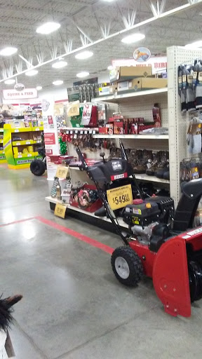 Home Improvement Store «Tractor Supply Co.», reviews and photos, 3000 S Memorial Dr, New Castle, IN 47362, USA