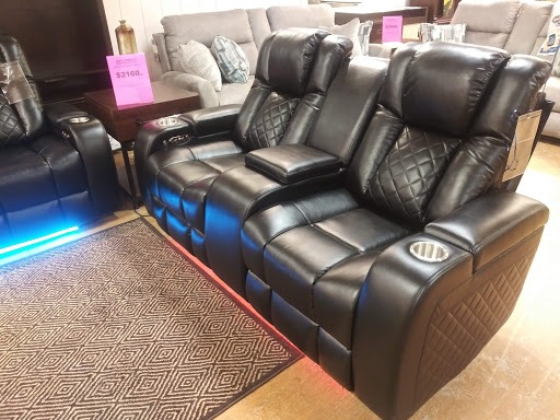 Furniture Store «Marlo Furniture Liquidation Center Furniture Store», reviews and photos, 4040 Plank Rd, Fredericksburg, VA 22407, USA