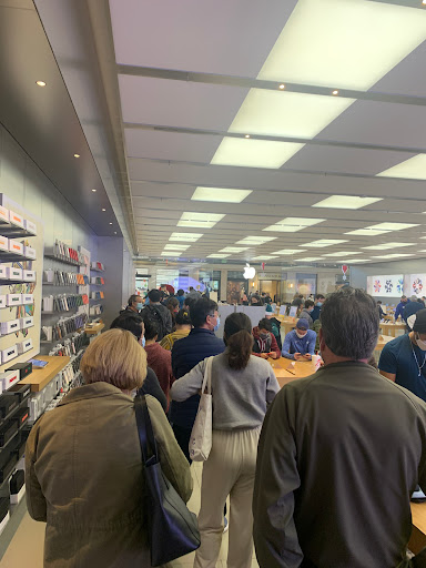 Computer Store «Apple Christiana Mall», reviews and photos, 125 Stanton Christiana Rd, Newark, DE 19702, USA