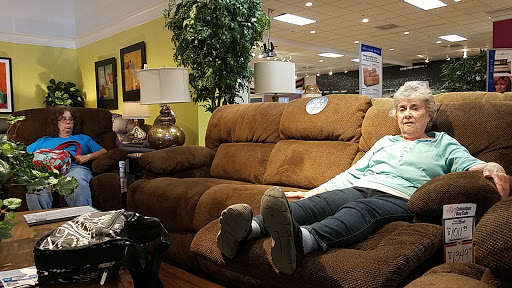 Mattress Store «Wolf Furniture», reviews and photos, 900 Premium Outlets Blvd, Hagerstown, MD 21740, USA