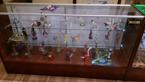 Tobacco Shop «Kushionz Smoke Shop», reviews and photos, 435 South State Road 7, Hollywood, FL 33023, USA