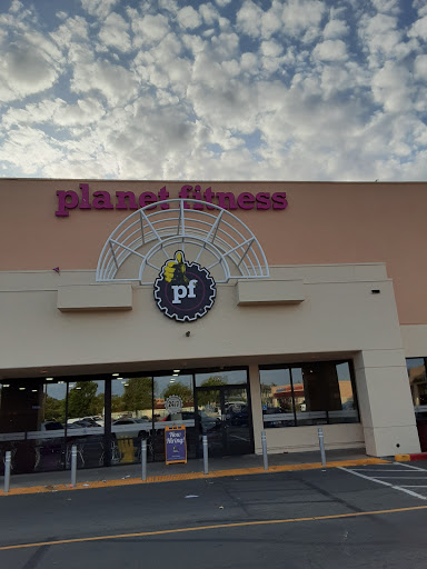 Shopping Mall «Vallejo Plaza Shopping Center», reviews and photos, 3325 Sonoma Blvd, Vallejo, CA 94590, USA