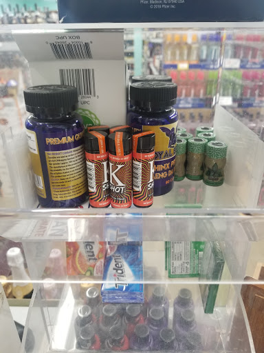 Liquor Store «Red Barn Liquors», reviews and photos, 1731 Us 31W Byp, Bowling Green, KY 42101, USA