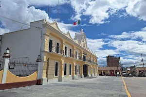 Edificio Municipal de Otzolotepec image