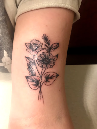 Tattoo Shop «Ink Life Tattoo Studio», reviews and photos, 2328 Mountain Rd, Pasadena, MD 21122, USA