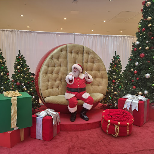 Burbank Town Center image