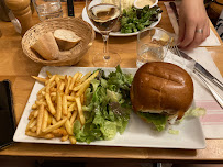 Hamburger du Restaurant français Lou Cantou à Paris - n°5