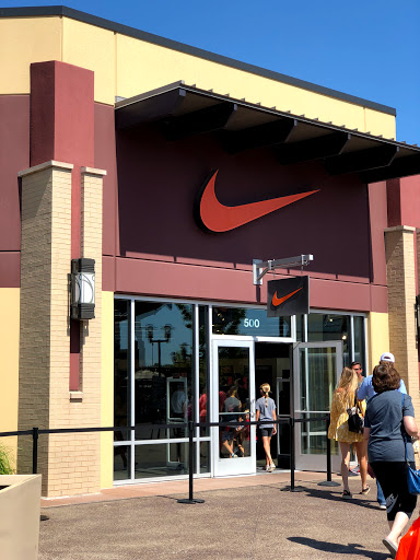 Shopping Mall «St. Louis Premium Outlets», reviews and photos, 18521 Outlet Blvd, Chesterfield, MO 63005, USA