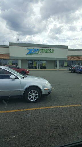 Gym «Zip Fitness Round Lake Beach», reviews and photos, 817 E Rollins Rd, Round Lake Beach, IL 60073, USA
