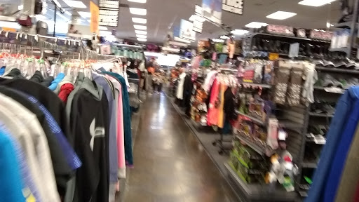 Sporting Goods Store «Big 5 Sporting Goods - Lakewood», reviews and photos, 5247 Lakewood Blvd, Lakewood, CA 90712, USA