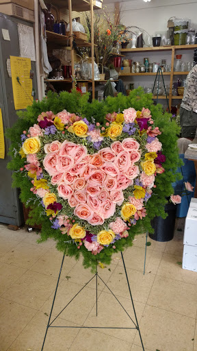 Florist «Gillespie Florists», reviews and photos, 9255 W 10th St, Indianapolis, IN 46234, USA