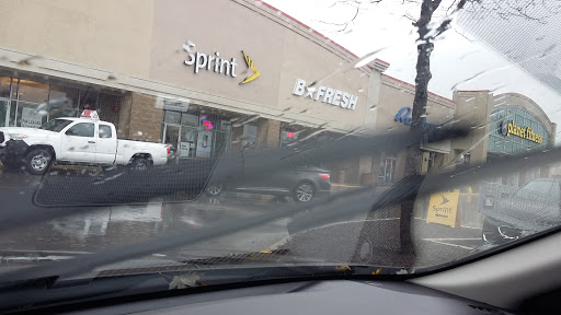 Shopping Mall «Washington Square Mall.», reviews and photos, 4849 W North Ave, Chicago, IL 60639, USA