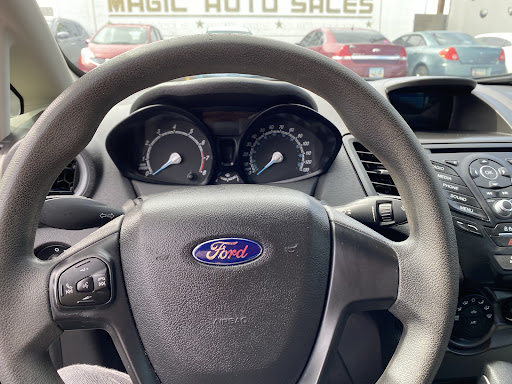 Used Car Dealer «Magic Auto Sales & Service», reviews and photos, 1636 S 7th St, Phoenix, AZ 85034, USA