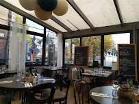 Atmosphère du Restaurant français Le Café de Jeanne à Saint-Valery-sur-Somme - n°20