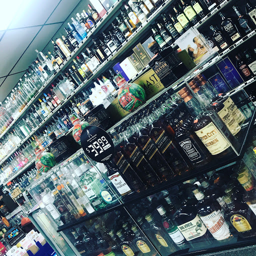 Liquor Store «Oakview Party Store», reviews and photos, 42256 Palmer Rd, Canton, MI 48188, USA