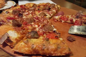 Pizza Hut image