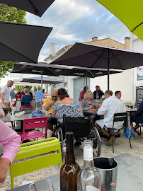 Atmosphère du Restaurant français Le Bistrot du Bar à Quai à Sainte-Marie-de-Ré - n°2