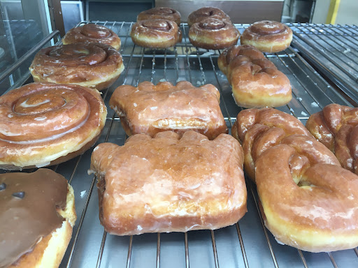 Donut Shop «Donut City», reviews and photos, 1210 Pacific Coast Hwy, Seal Beach, CA 90740, USA