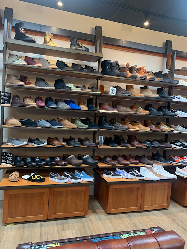 Shoe Store «Natural Shoe Store Inc», reviews and photos, 226 S 40th St, Philadelphia, PA 19104, USA