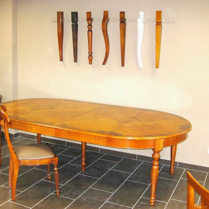 Tisch und Stuhl, Fachgeschäft mit Showroom