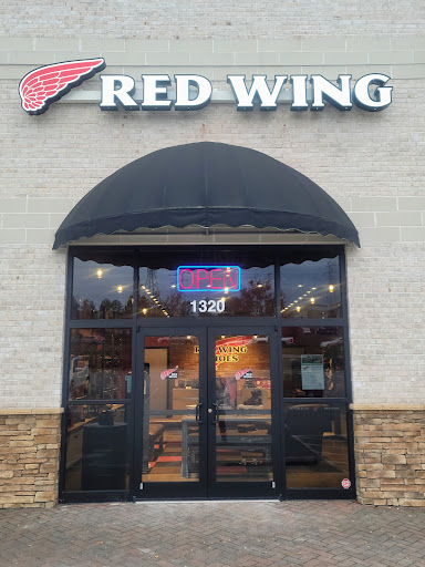 Shoe Store «Red Wing», reviews and photos, 615 Peters Creek Pkwy, Winston-Salem, NC 27103, USA