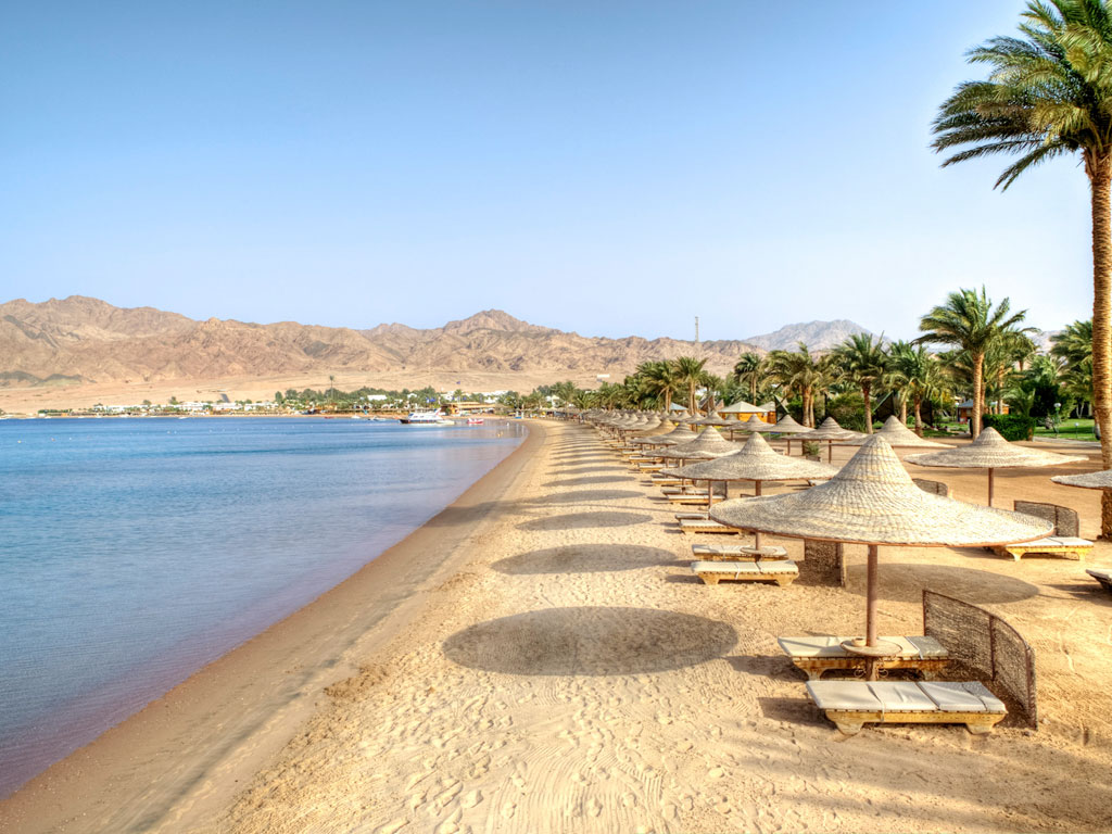 Photo of Dahab Lagoon beach with very clean level of cleanliness
