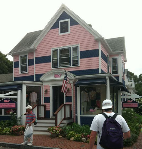 Clothing Store «Vineyard Vines», reviews and photos, 56 Narragansett Ave, Oak Bluffs, MA 02557, USA