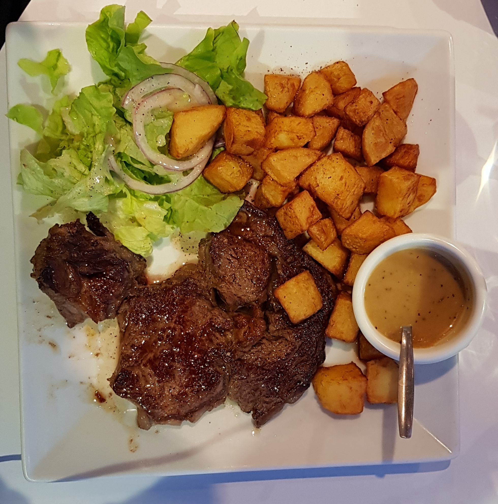 Photo n° 1 de l'avis de Voyager. fait le 24/11/2017 à 18:30