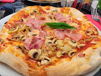 Pizza du Restaurant italien Carmina à Nanterre - n°10