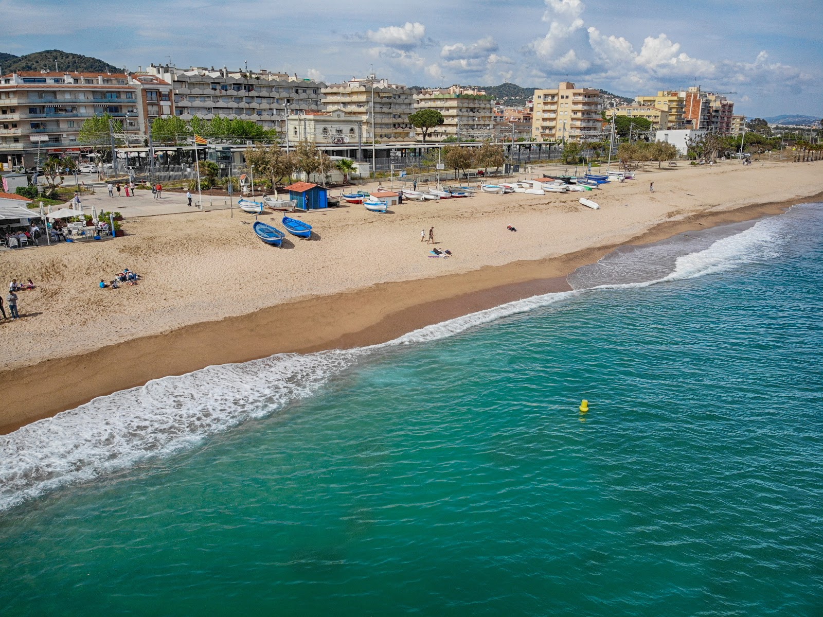 Φωτογραφία του Platja dels Pescadors με φωτεινή άμμος επιφάνεια