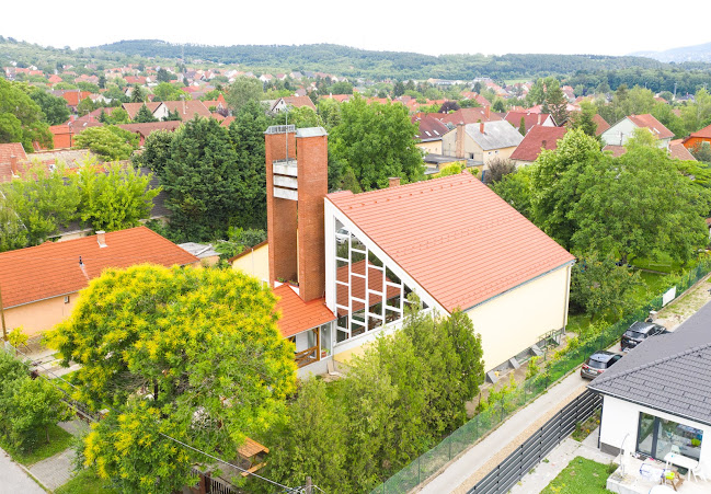 Értékelések erről a helyről: Üröm-Pilisborosjenői Református Társegyházközség temploma, Üröm - Templom