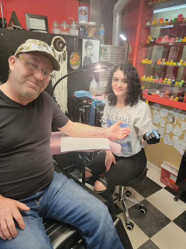 Tattoo Shop «Hot Rod Betties Tattoo», reviews and photos, 940 Edgewater St NW, Salem, OR 97304, USA