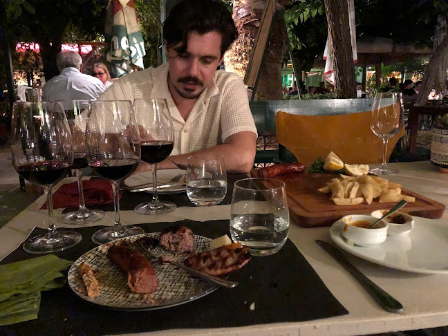 Σχόλια και κριτικές για το Wine Bar 33