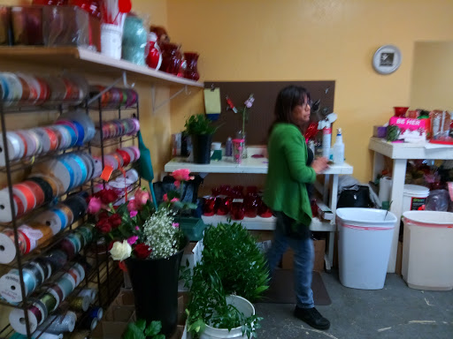 Florist «Desert Oasis Floral», reviews and photos, 13220 W Van Buren St, Goodyear, AZ 85338, USA