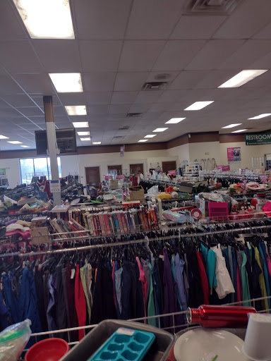 Thrift Store «Goodwill - Wisconsin Rd (Edinburg)», reviews and photos, 3502 I-69C, Edinburg, TX 78542, USA