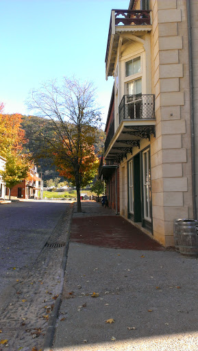 Hotel «The Inn at Charles Town», reviews and photos, 100 Hollywood Dr, Charles Town, WV 25414, USA