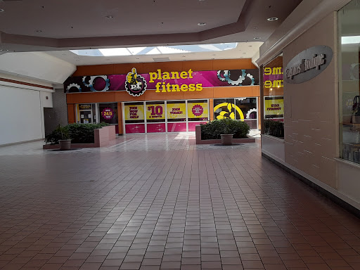 Shopping Mall «Wilton Mall», reviews and photos, 3065 NY-50, Saratoga Springs, NY 12866, USA