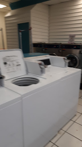 Laundromat «Waters Coin Laundry», reviews and photos, 7302 W Waters Ave, Tampa, FL 33634, USA