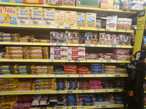 Discount Store «Dollar General», reviews and photos, 5101 White Ln, Bakersfield, CA 93309, USA