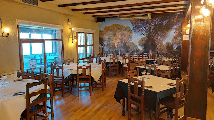 Restaurante Venta de los Pinares - Ctra de las maricas, 60, 47150 Viana de Cega, Valladolid, Spain