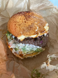 Plats et boissons du Restaurant de hamburgers O.B.U Organisation Des Burgers Unis à Paris - n°17