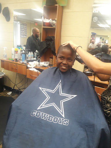 Barber Shop «Taperz Barber Shop», reviews and photos, 108 S Saginaw Blvd, Saginaw, TX 76179, USA