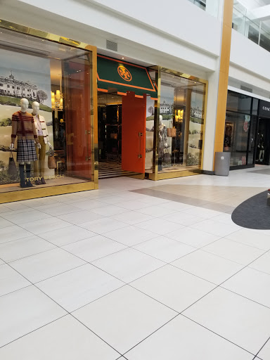 Shopping Mall «The Fashion Mall at Keystone», reviews and photos, 8702 Keystone Crossing, Indianapolis, IN 46240, USA