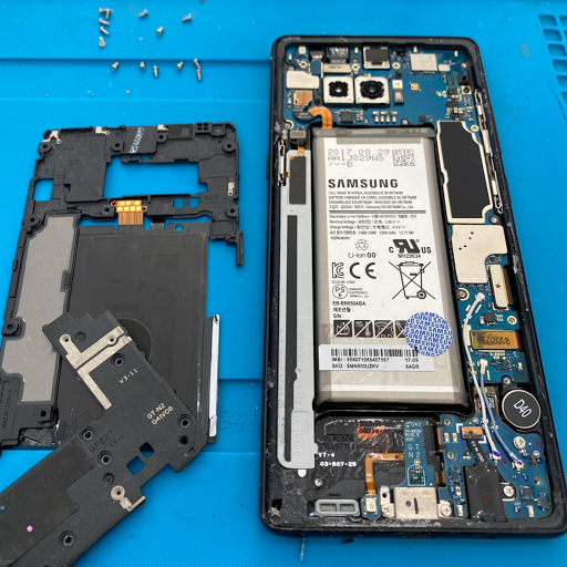 Plug Phone Fix image