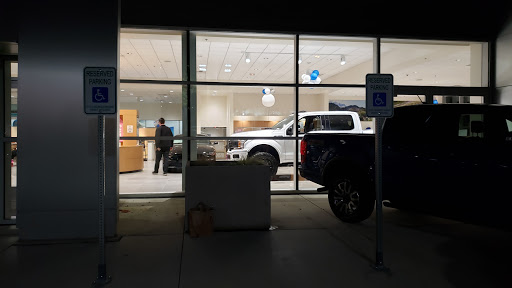 Ford Dealer «AutoNation Ford Bellevue», reviews and photos, 411 116th Ave NE, Bellevue, WA 98004, USA