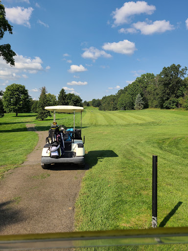 Golf Course «Suncrest Golf Course», reviews and photos, 137 Brownsdale Rd, Butler, PA 16002, USA