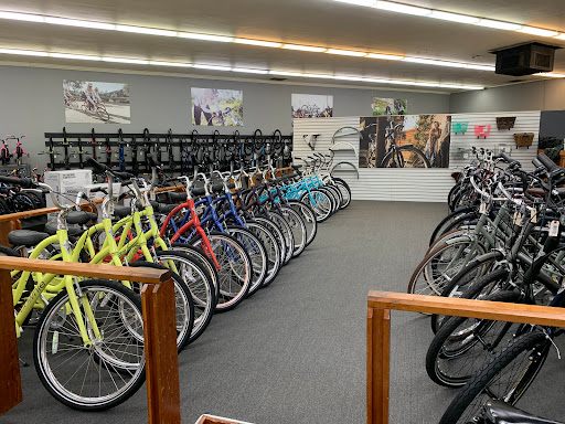 Bicycle Store «Trek Bicycle Store Greenville», reviews and photos, 1426 Laurens Rd, Greenville, SC 29607, USA
